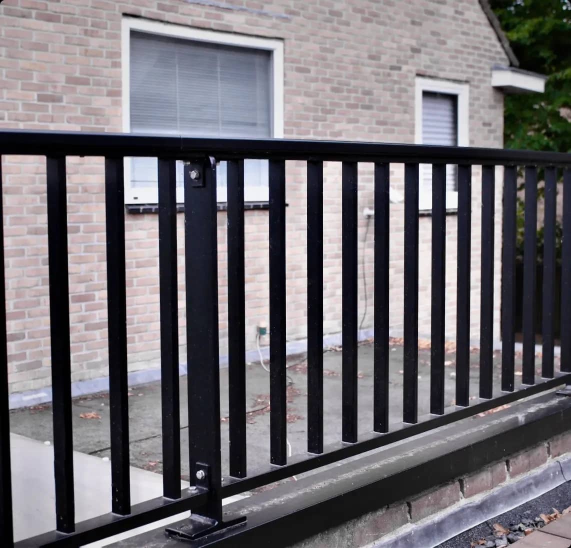 Foto van project: Aluminium Hekwerk ASH 3015 op de Sloterweg te Badhoevedorp