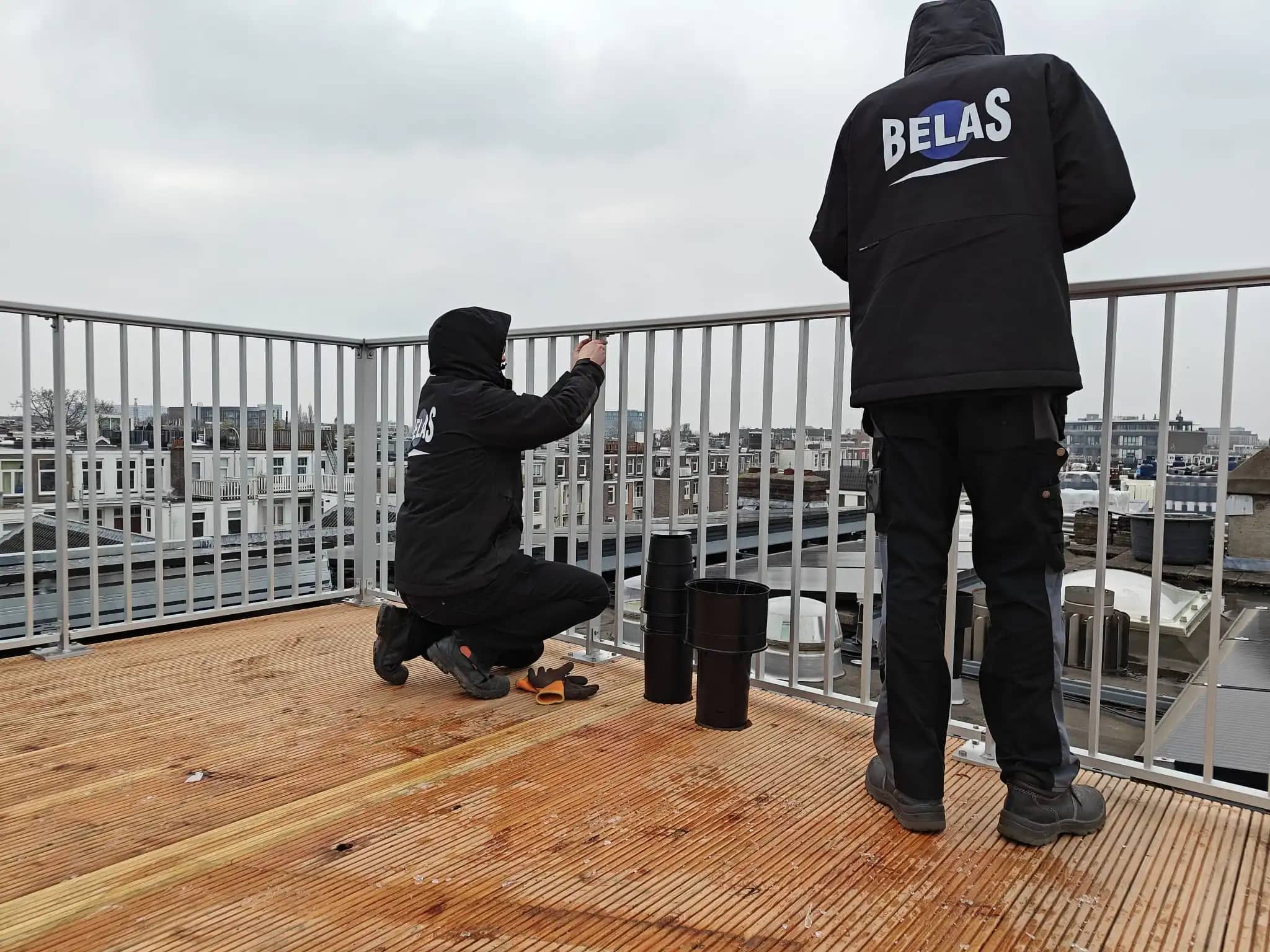 Aluminium hekwerk ASH-3015 op de Derde Schinkelstraat, Amsterdam